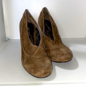 Nine West brown heels
